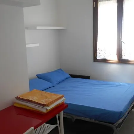 Central With Parking Space Apartamento